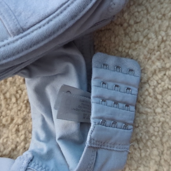 Motherhood Maternity Intimates Lace Nursing Bra No Wires Size 34D - Picture 9 of 10